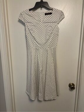 Polka Dot Midi Dress in White and Black - Elegant Fit